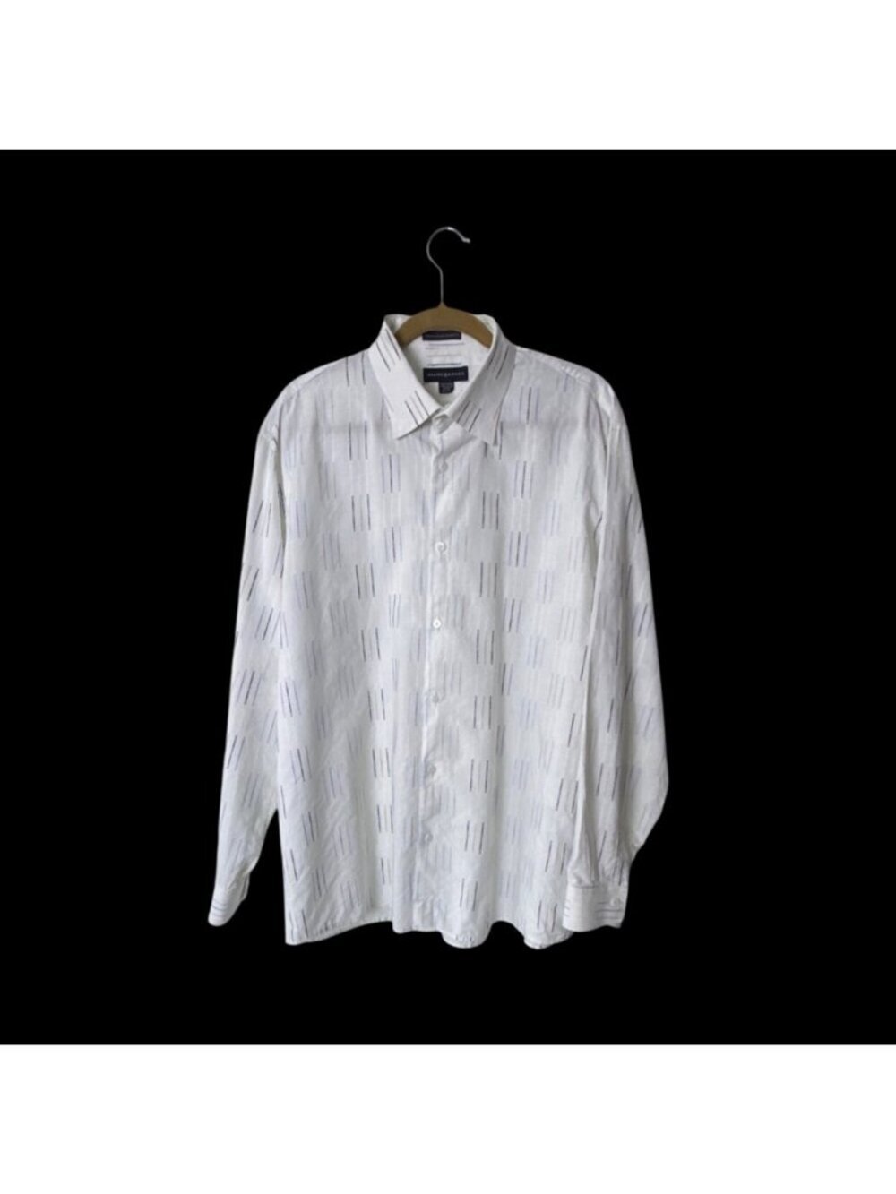 Jhane Barnes Mens XL White Button-Up Dress Shirt With Blue Striped Design